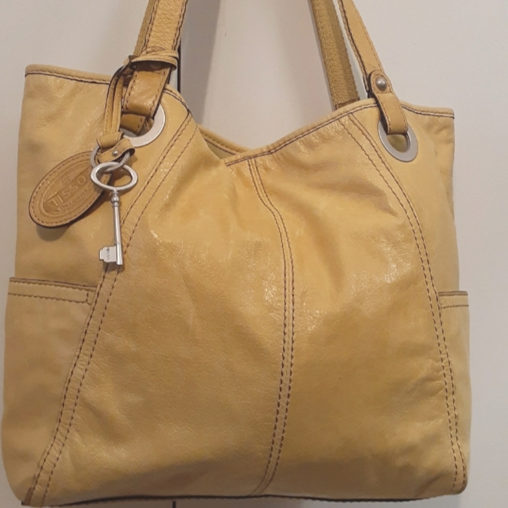 Fossil Tote